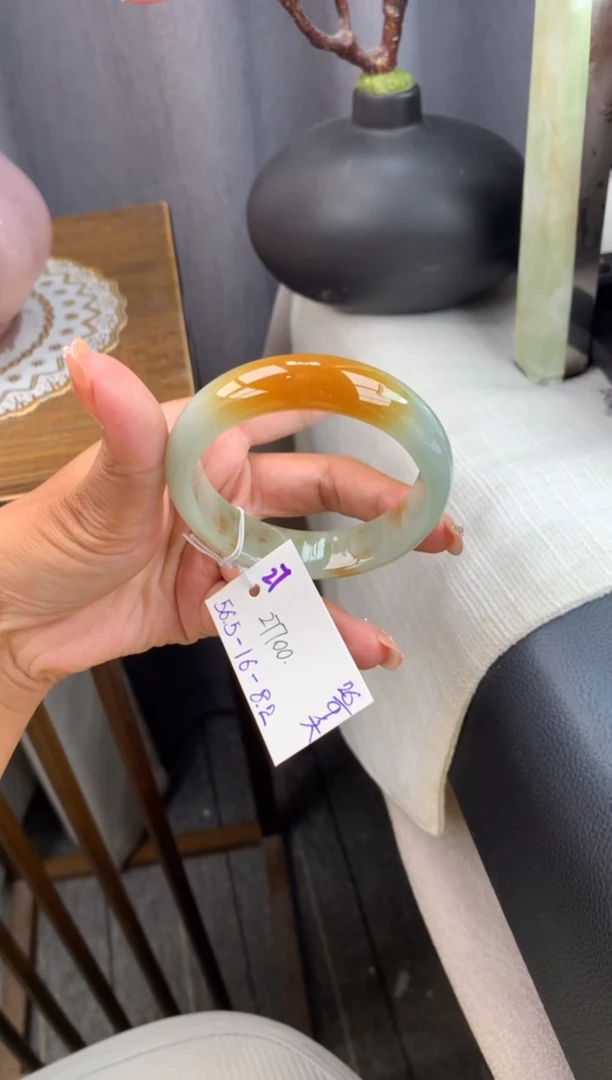 未镶嵌手镯翡翠手镯