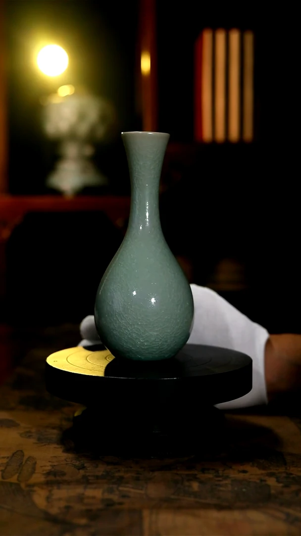 复烧收藏级青绿釉玉净瓶