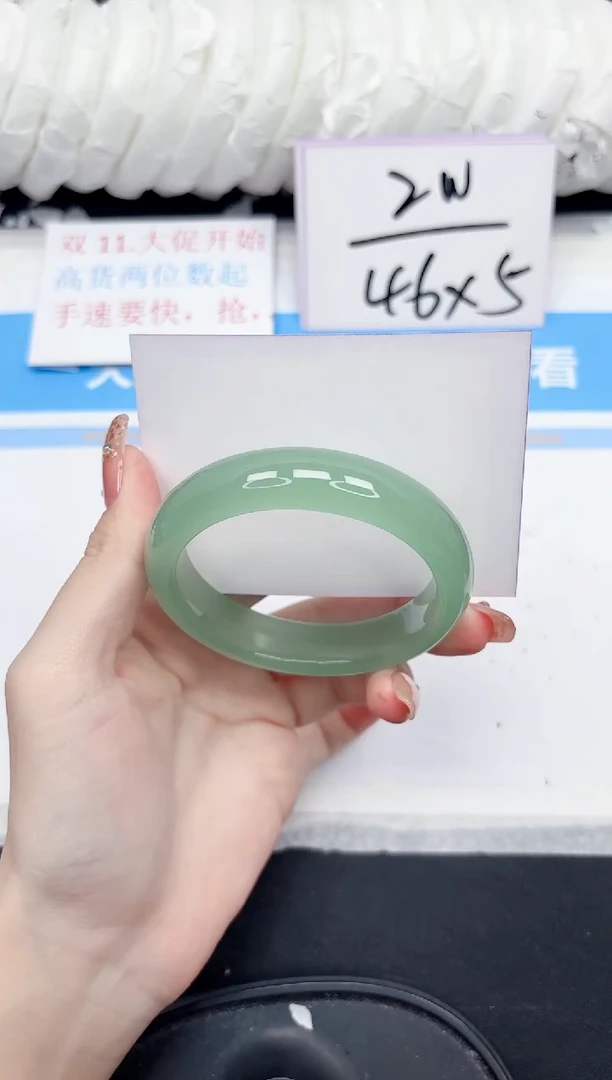 未镶嵌手镯石英质玉140-59