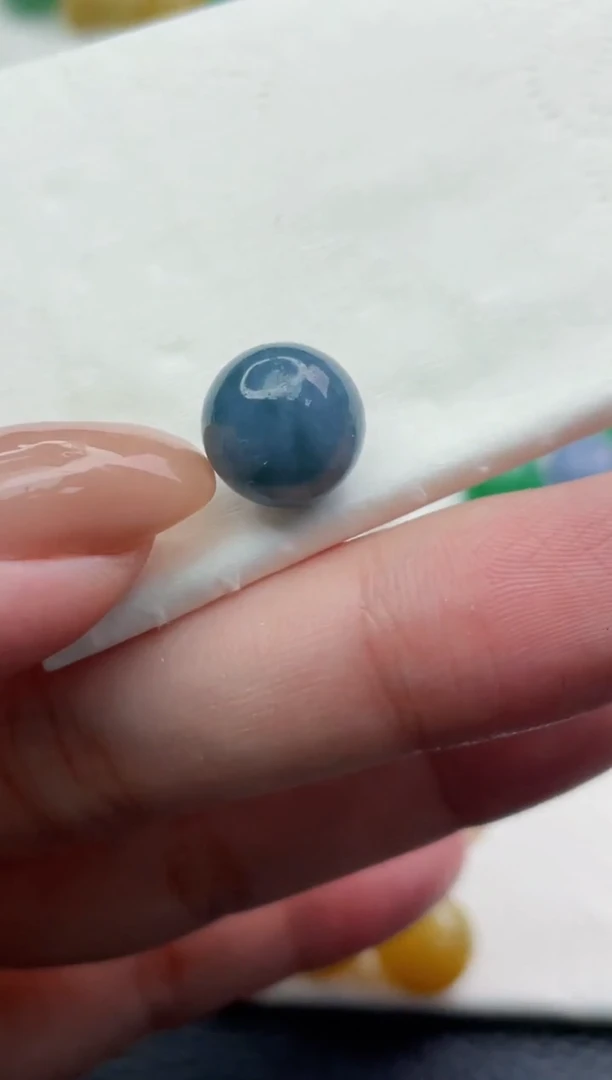 未镶嵌定制翡翠?**?珠子