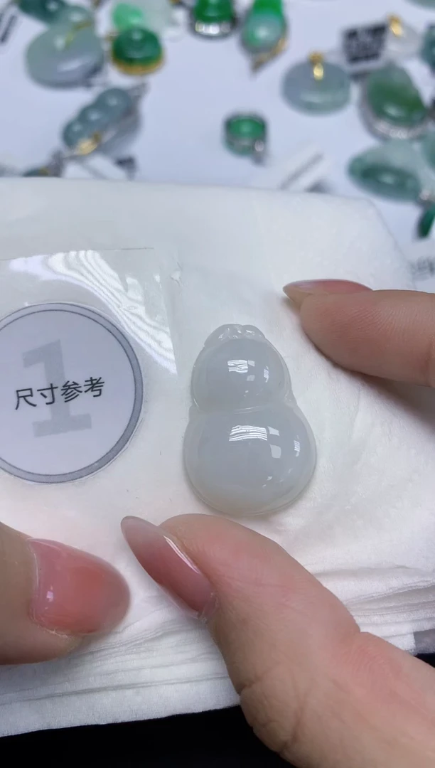 颈饰未镶嵌翡翠天然缅甸翡翠A货百元以上9元证书费自理