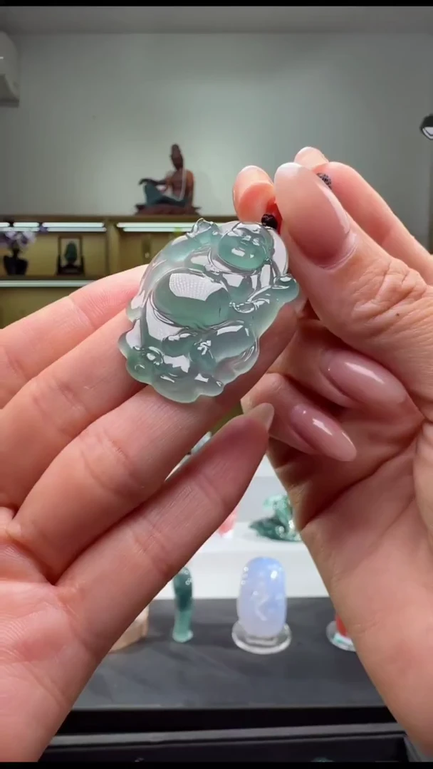 吊坠(不含链)未镶嵌翡翠佛公（多样性发其一）