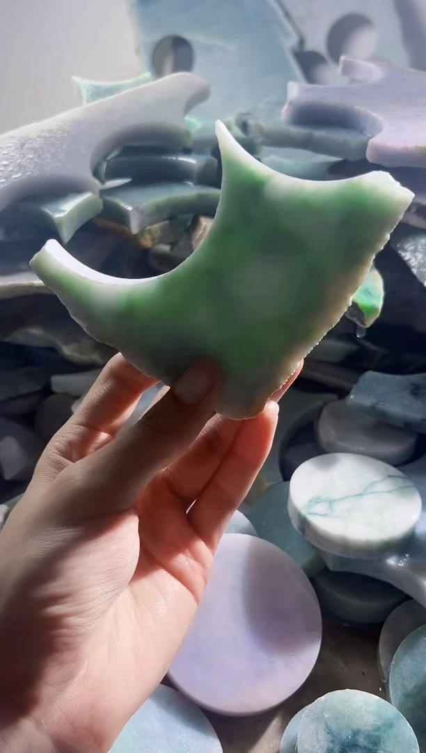 翡翠裸石缅甸翡翠A货陈135