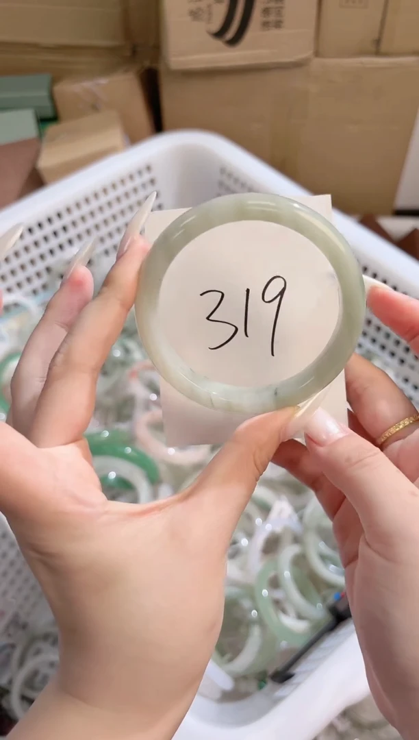 石英质玉手镯未镶嵌K319-59