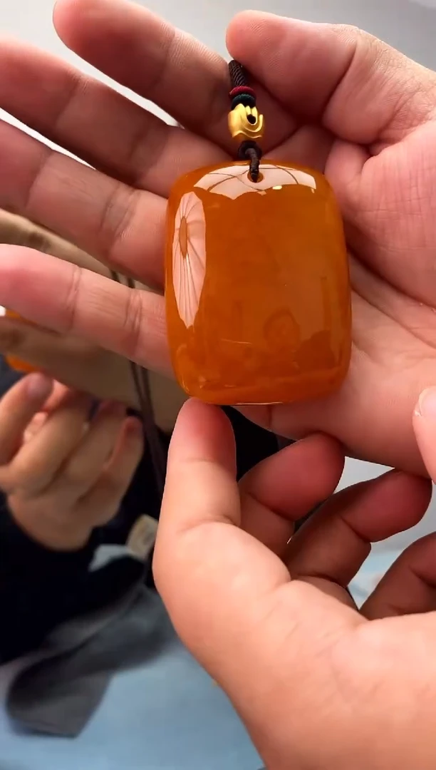 蜜蜡未镶嵌珠宝奇石假一罚十，发一件032