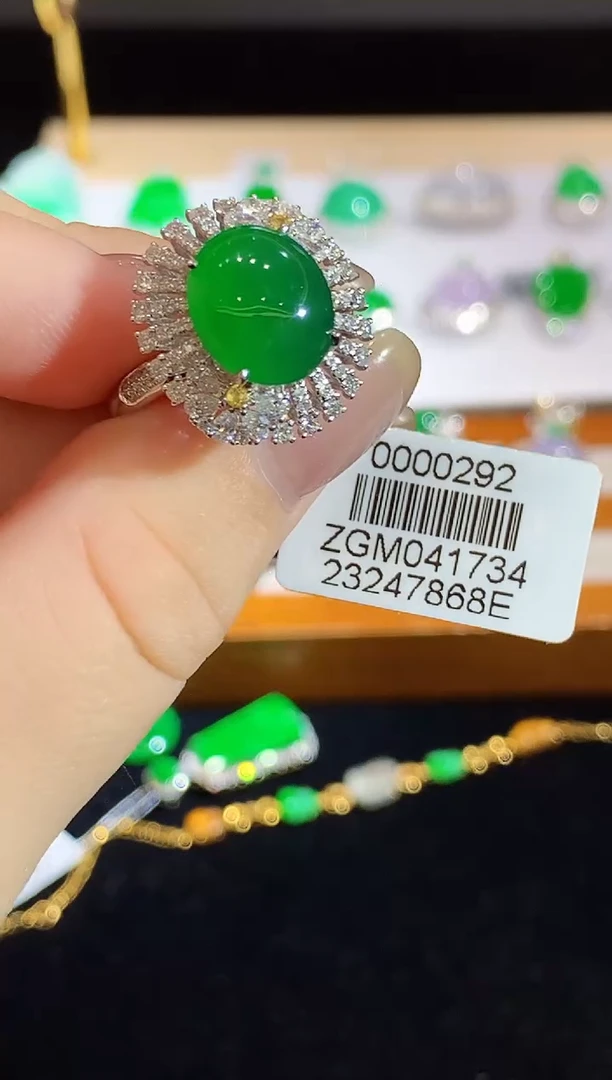 翡翠戒指18K金镶嵌ZGM