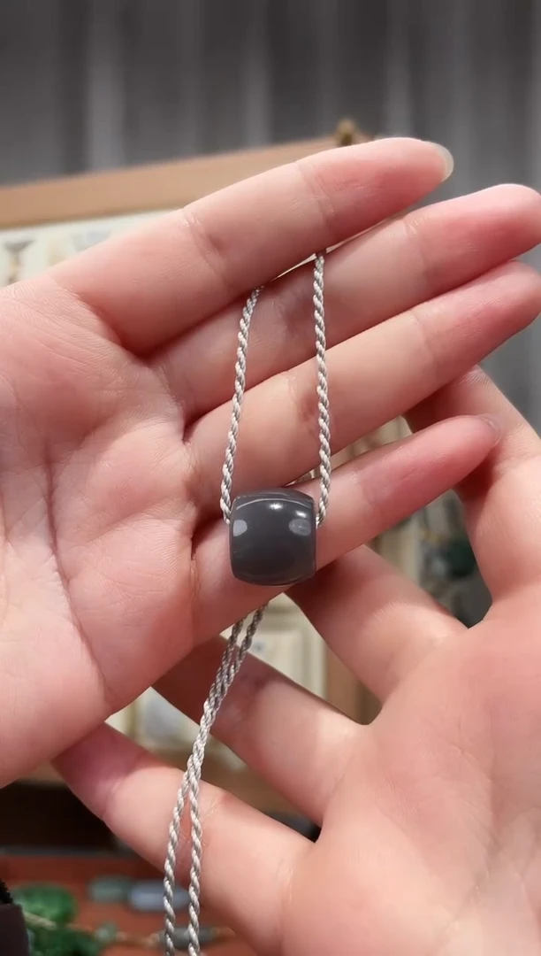 颈饰未镶嵌和田玉烟紫路路通12.7*15毫米