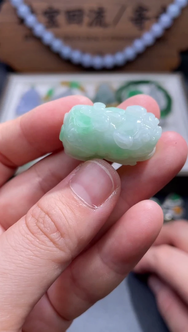 【闪购商品】翡翠颈饰未镶嵌30........