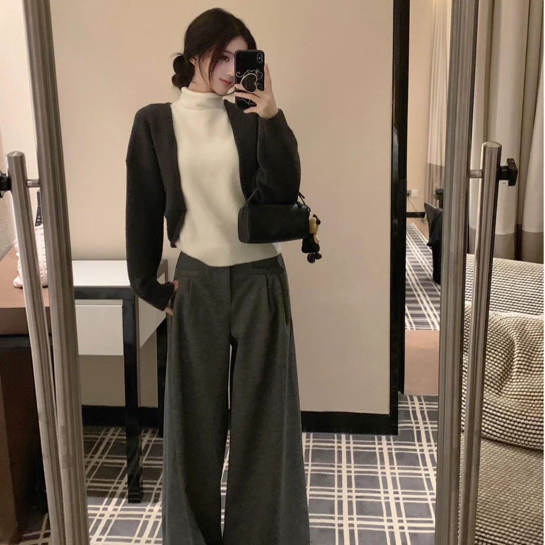2025秋冬新款韩系简约高领无袖背心女外搭针织开衫阔腿休闲裤套装