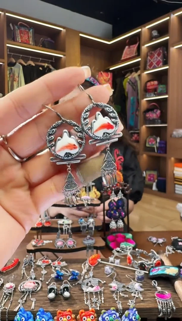 【闪购商品】织绣44黔东南苗族刺绣