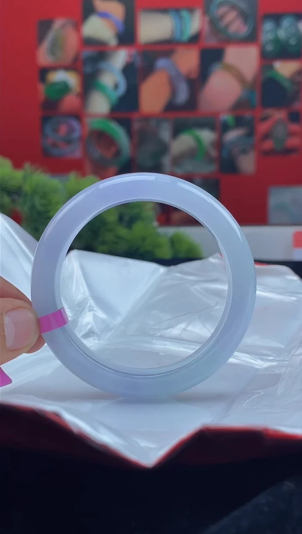 翡翠手镯未镶嵌手镯2