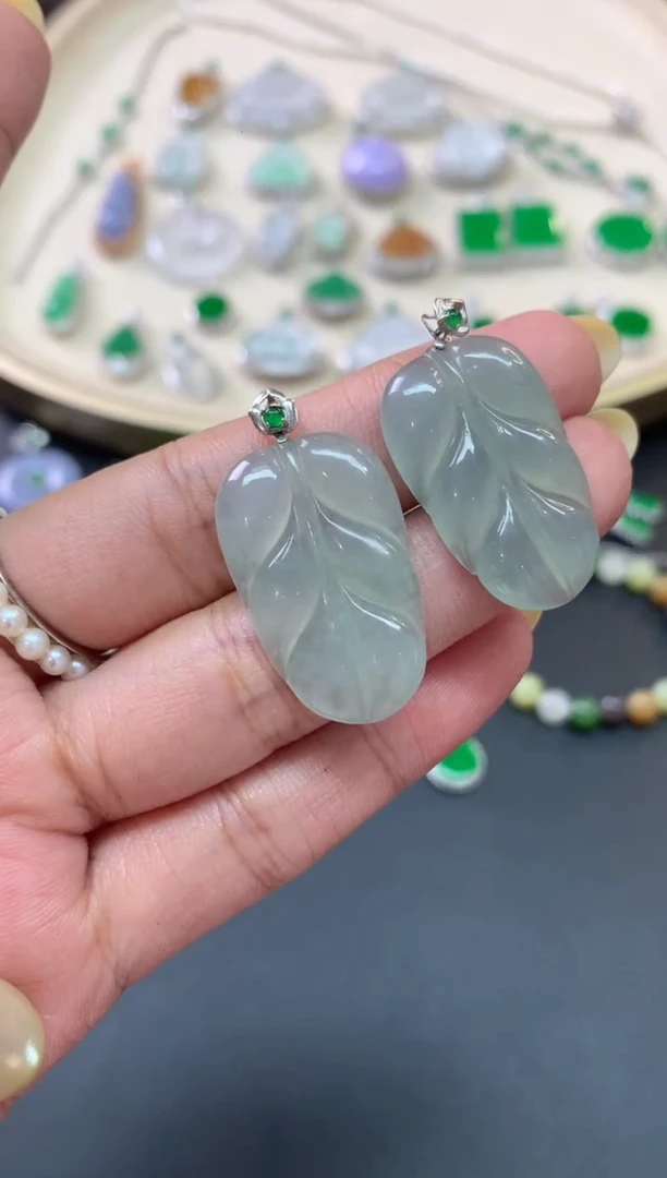 翡翠18K金镶嵌吊坠(不含链)多样性发货一件280