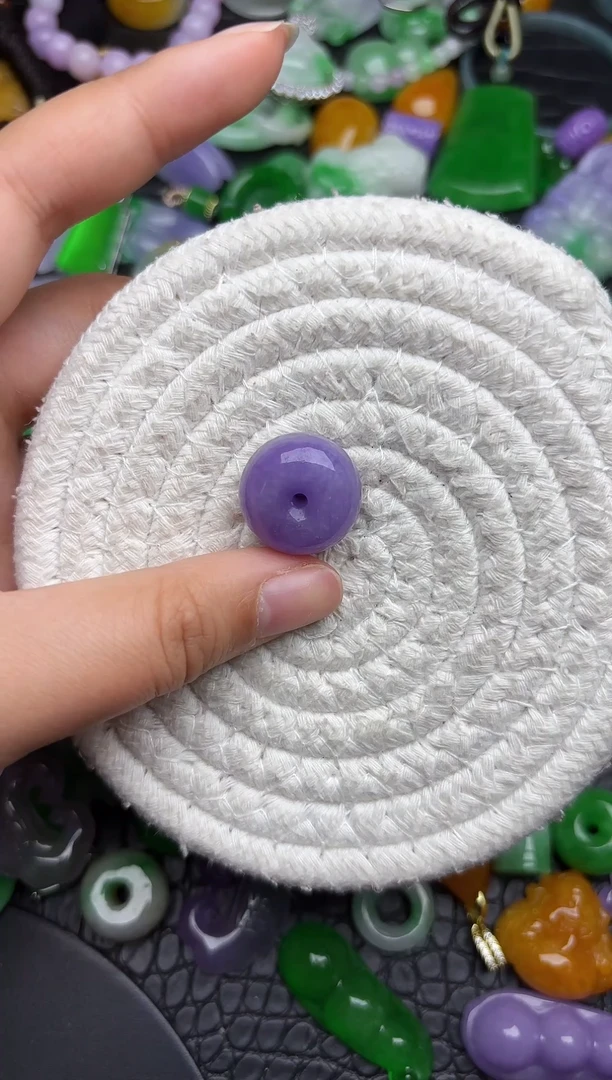 颈饰未镶嵌翡翠缅甸翡翠吊坠