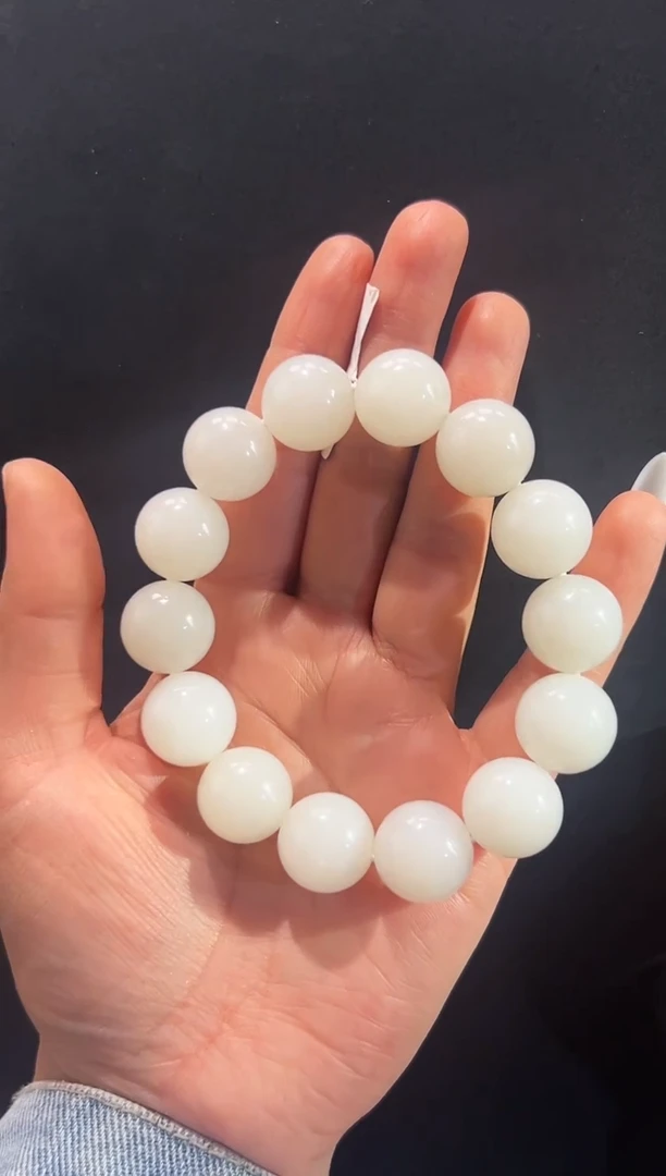 未镶嵌手串和田玉新疆和田玉黑山料卡16手串多样性发其一