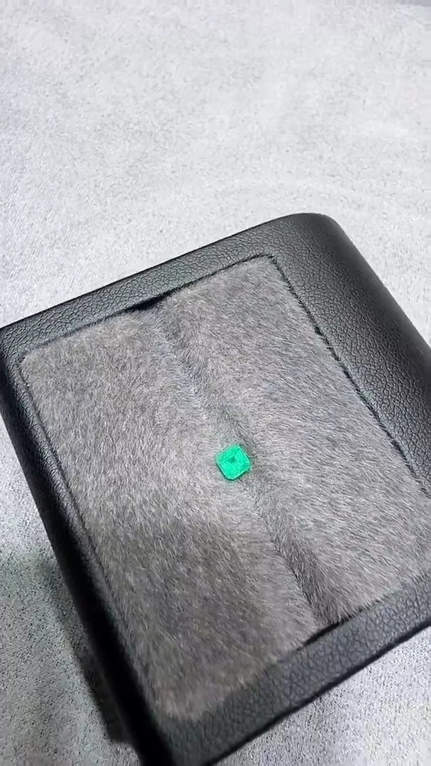 裸石祖母绿25分方3.5mm