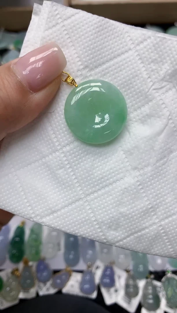 颈饰未镶嵌翡翠1111111111