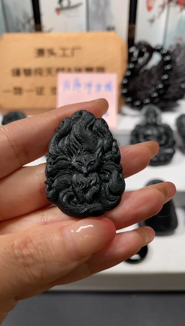 未镶嵌定制翡翠天然缅甸A货翡翠墨翠精品九尾灵狐