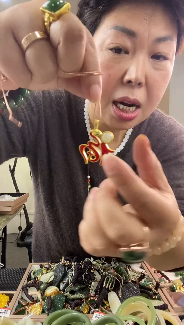 颈饰未镶嵌和田玉多样性拍一发一  3