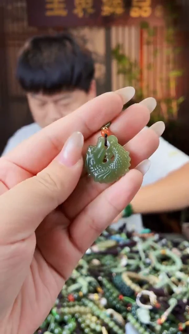 颈饰未镶嵌和田玉多样性发货拍一发一
