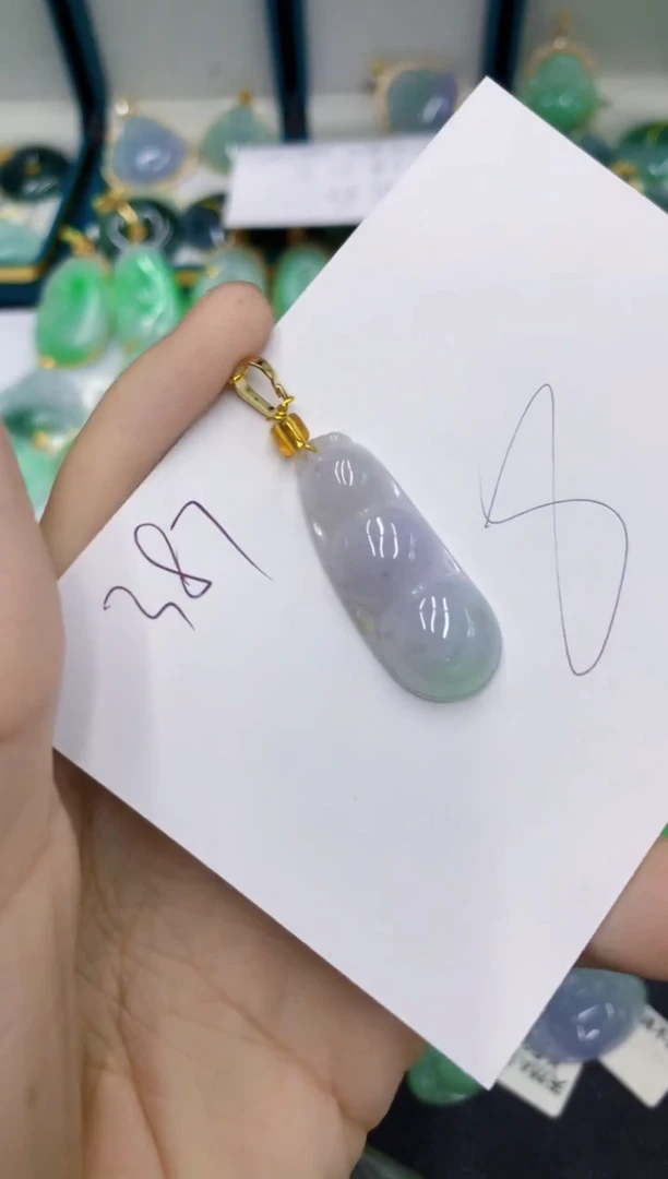 翡翠未镶嵌颈饰111111