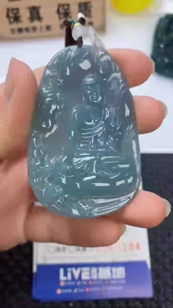 翡翠未镶嵌颈饰