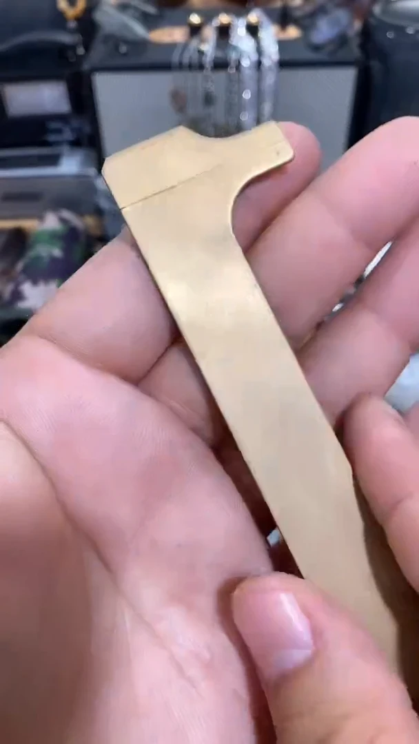 瓷片闪购商品  如图所示