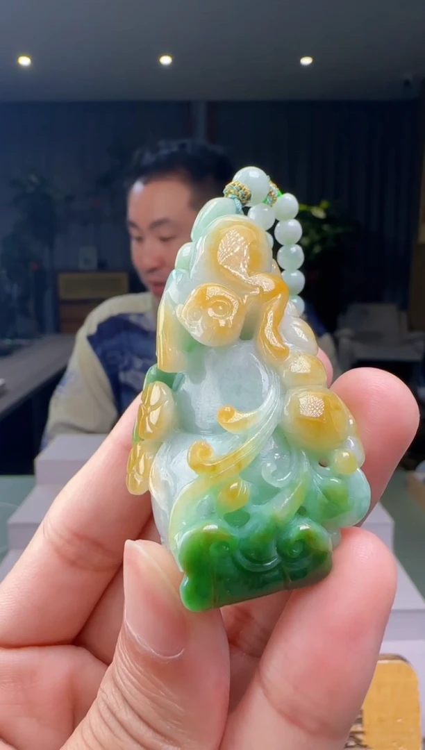 翡翠未镶嵌吊坠(赠链)XM@@960Q3J17769