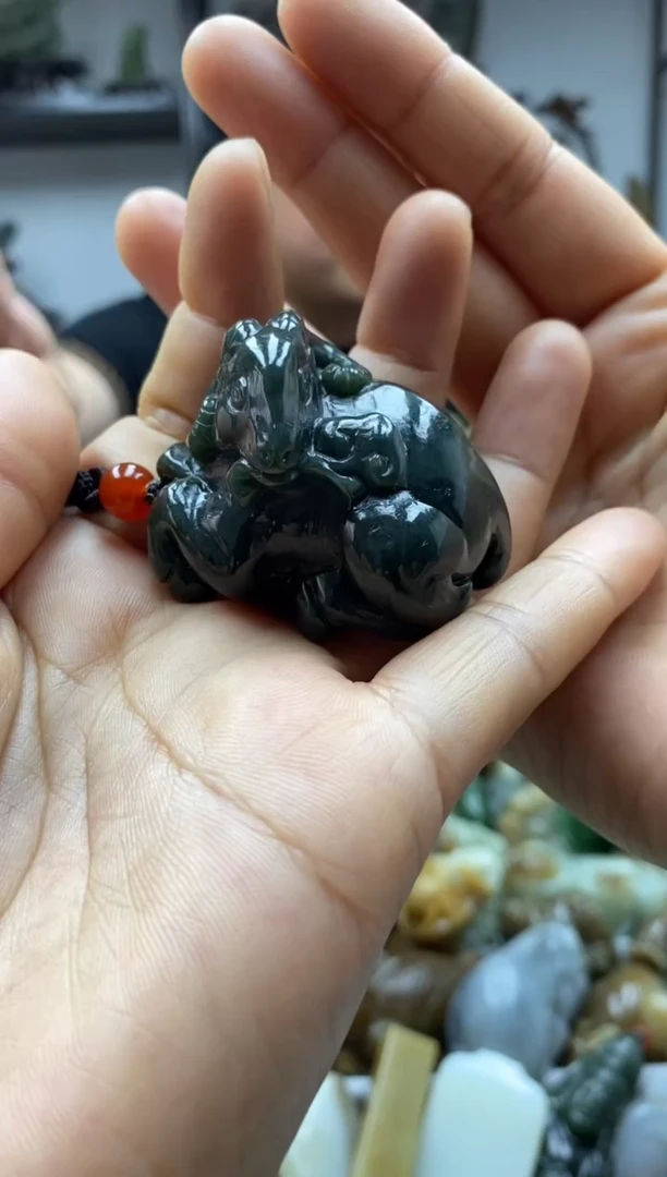 和田玉未镶嵌把件1