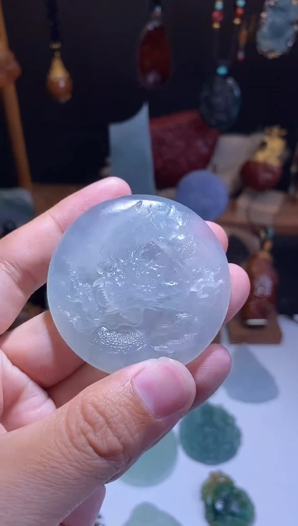 未镶嵌定制翡翠留*?翡翠