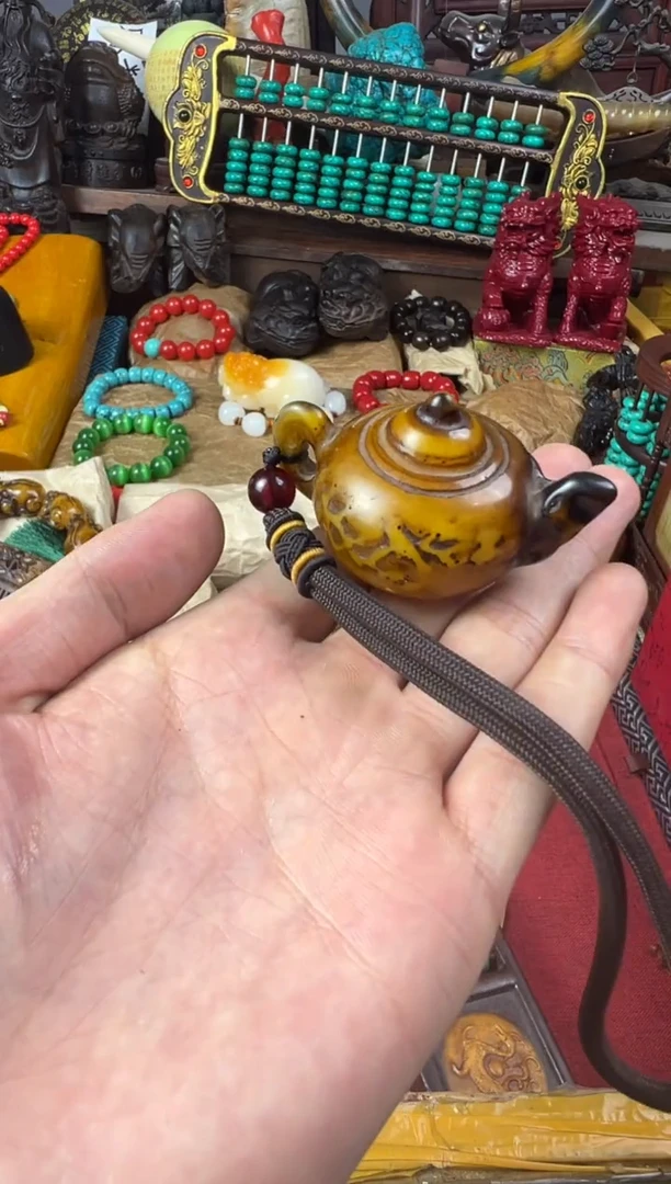 未镶嵌蜜蜡裸石主播推荐主播推荐