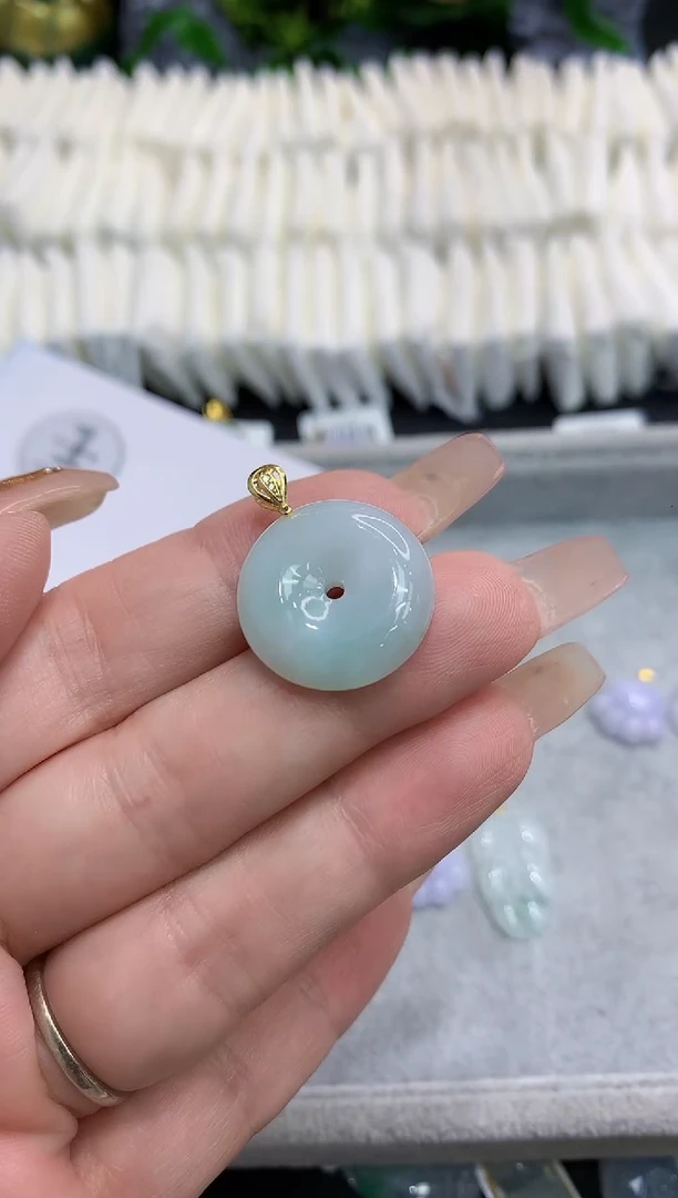 翡翠18K金镶嵌吊坠(不含链)111