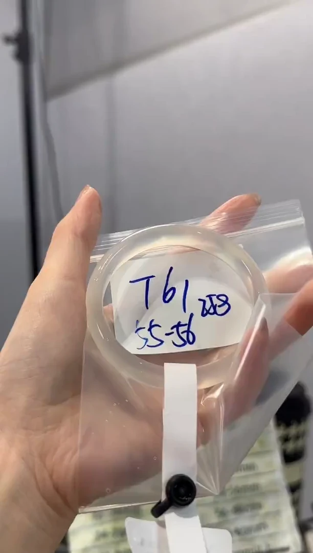 玛瑙/玉髓手镯未镶嵌?T61
