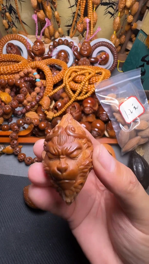 手串橄榄核大圣一个