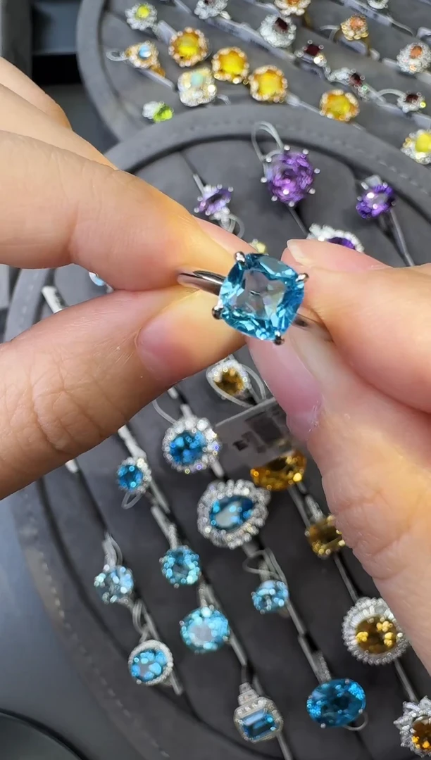银S925镶嵌戒指托帕石不低于2.0ct【七天鉴赏期】