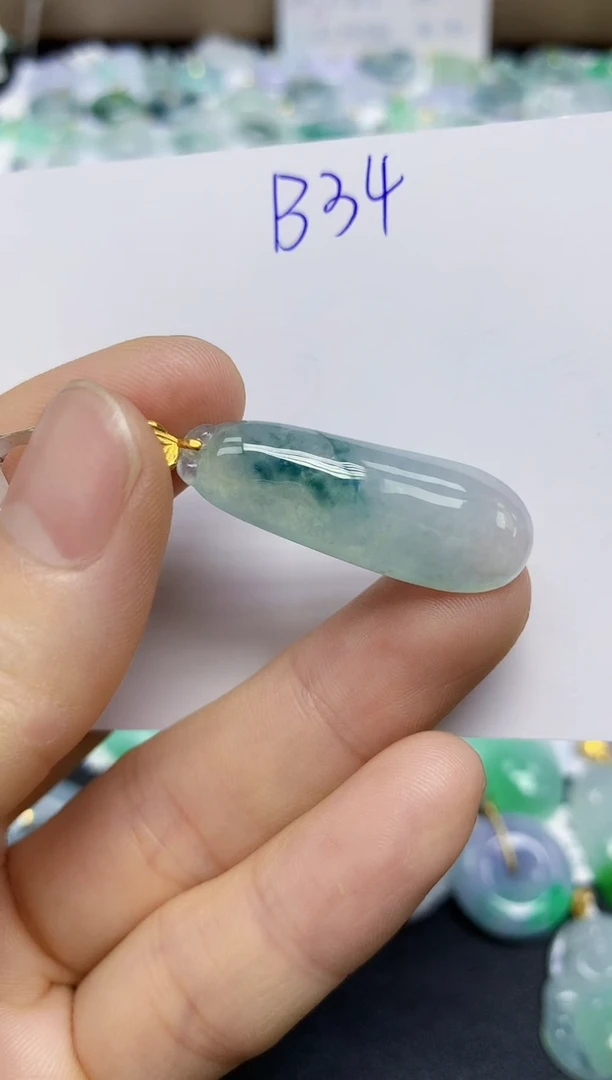 颈饰18K金镶嵌翡翠天然缅甸翡翠A货翡翠百元以上9元证书费自理