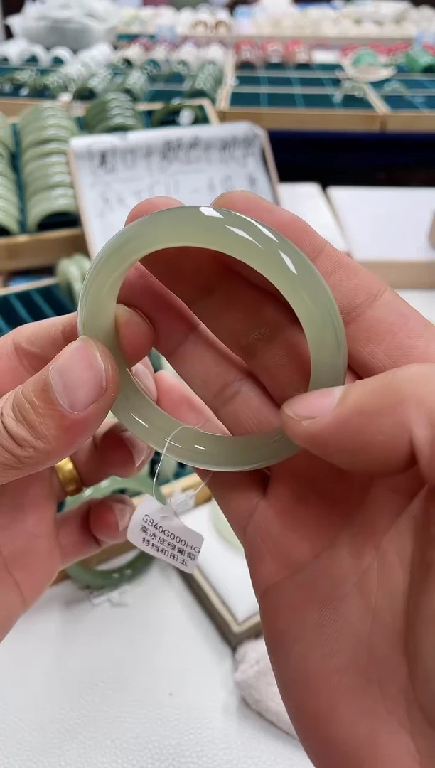 未镶嵌手镯和田玉小*和田玉手镯40G00HG