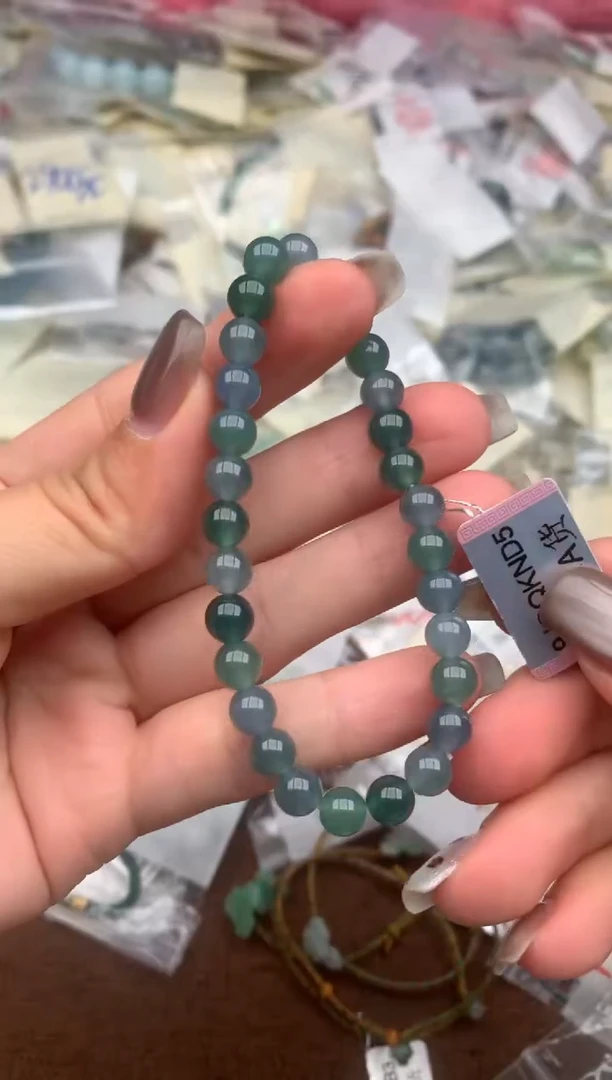 未镶嵌挂件翡翠—