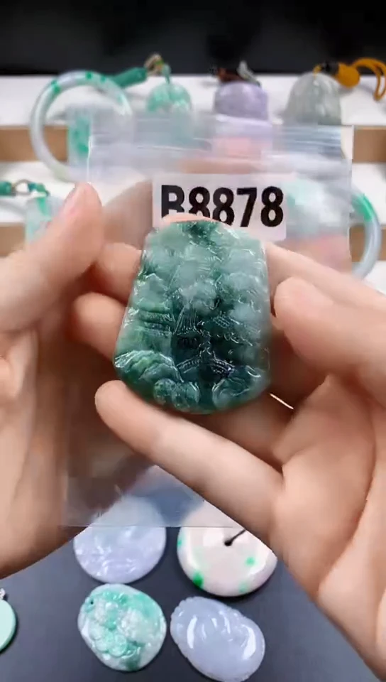 颈饰未镶嵌翡翠天然翡翠吊坠挂件