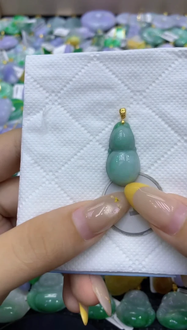 颈饰未镶嵌翡翠天然缅甸翡翠A货