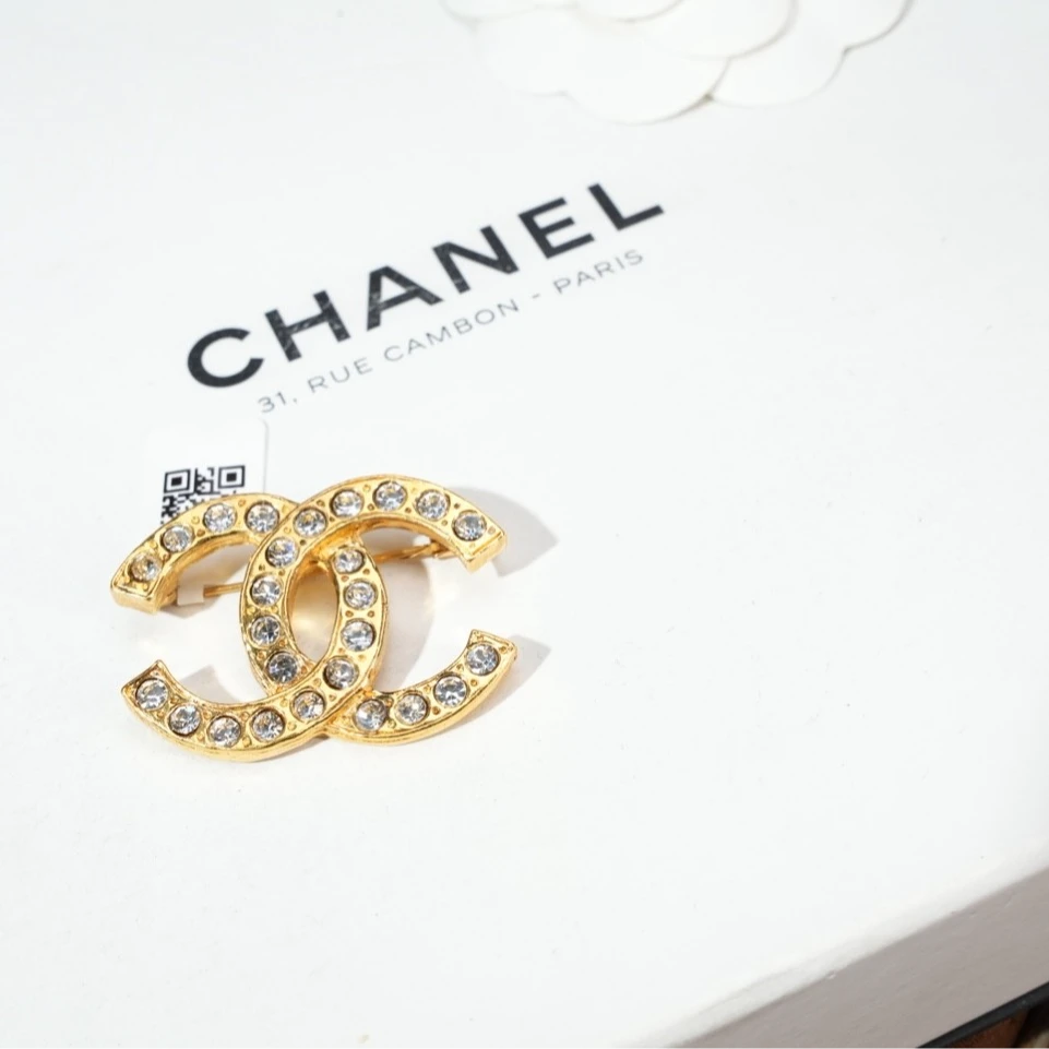 95新 Chanel/香奈儿 柚礼中古/香奈儿满钻双C胸针lz509517