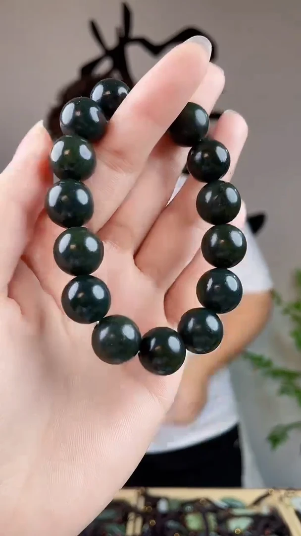 和田玉未镶嵌颈饰多样性发货，拍一发一