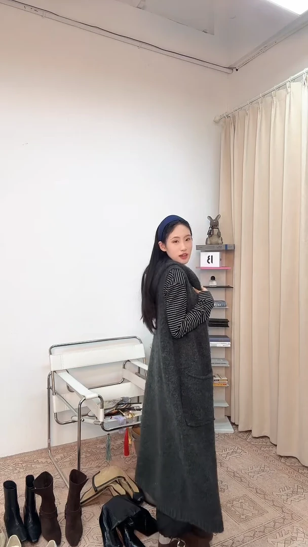 103女士时尚搭配外套