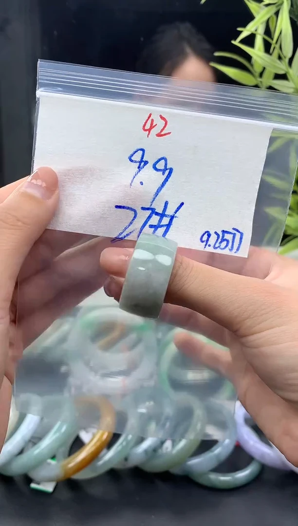 未镶嵌定制翡翠42毛货需精细抛光+多样性发1件+9.9元