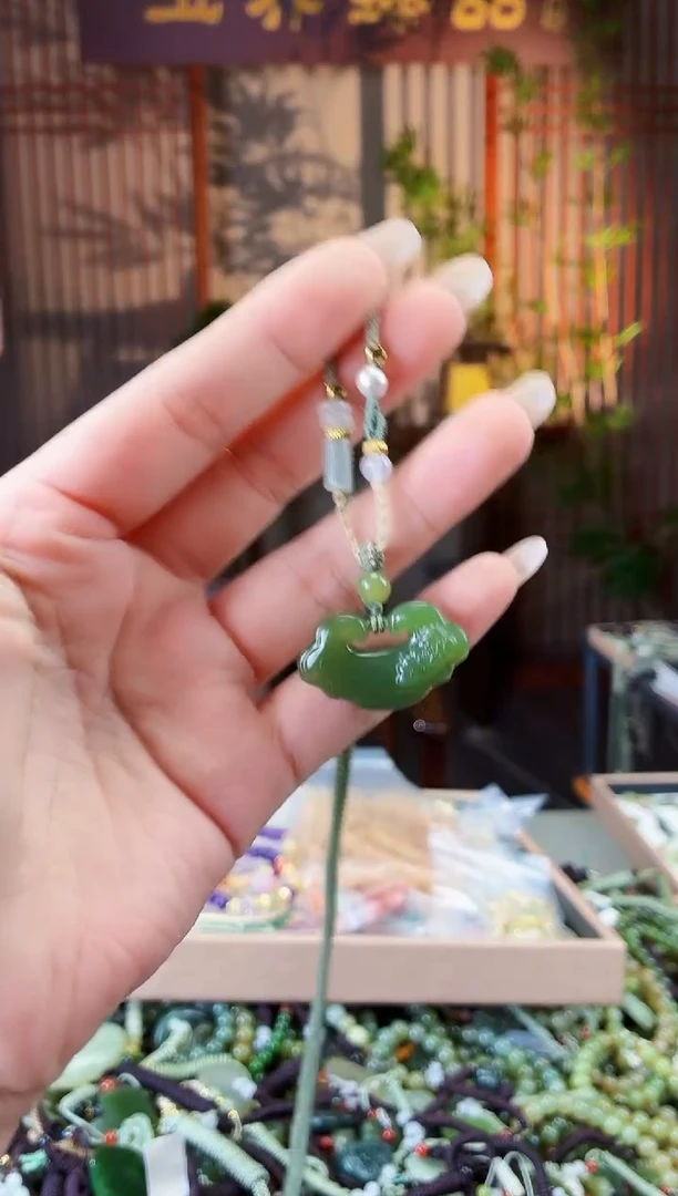 未镶嵌和田玉挂件多样性发货拍一发一