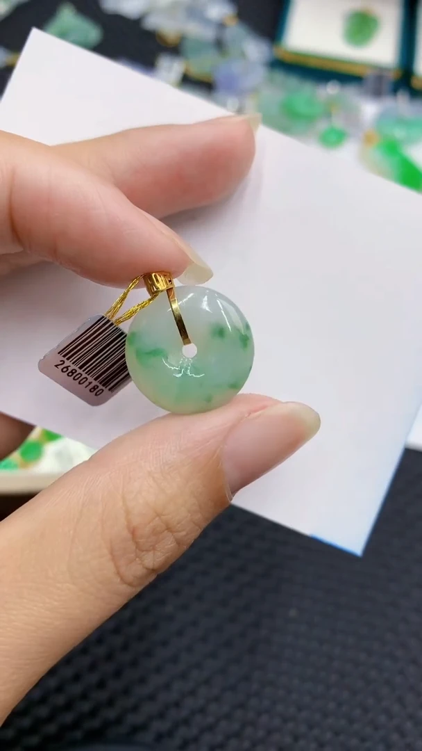 【闪购商品】翡翠颈饰18K金镶嵌            8