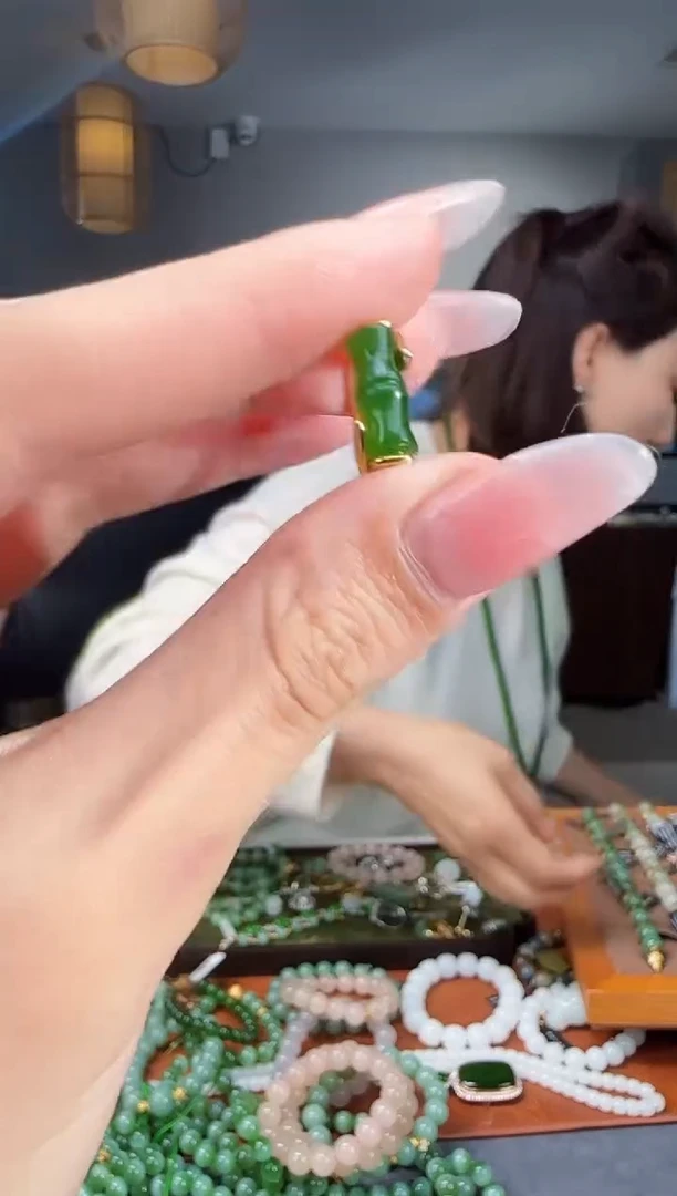 银S925镶嵌戒指和田玉1