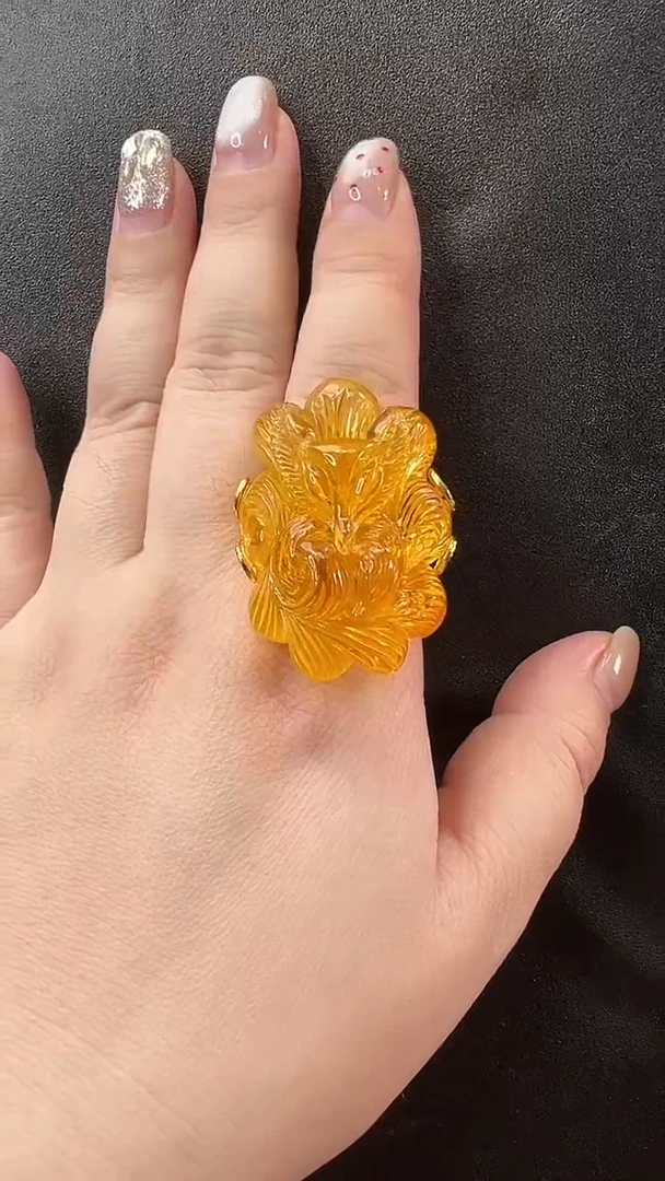 琥珀未镶嵌戒指戒指
