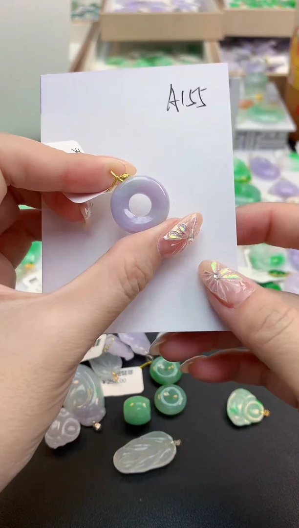 颈饰18K金镶嵌翡翠天然缅甸A货翡翠