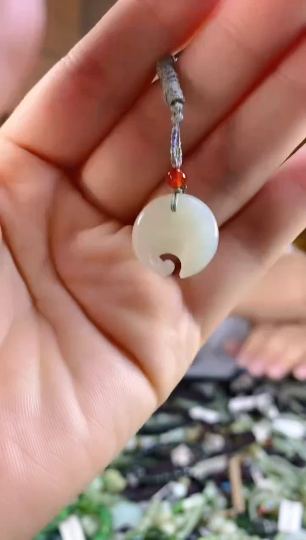 和田玉未镶嵌颈饰多样性发货，拍一发一