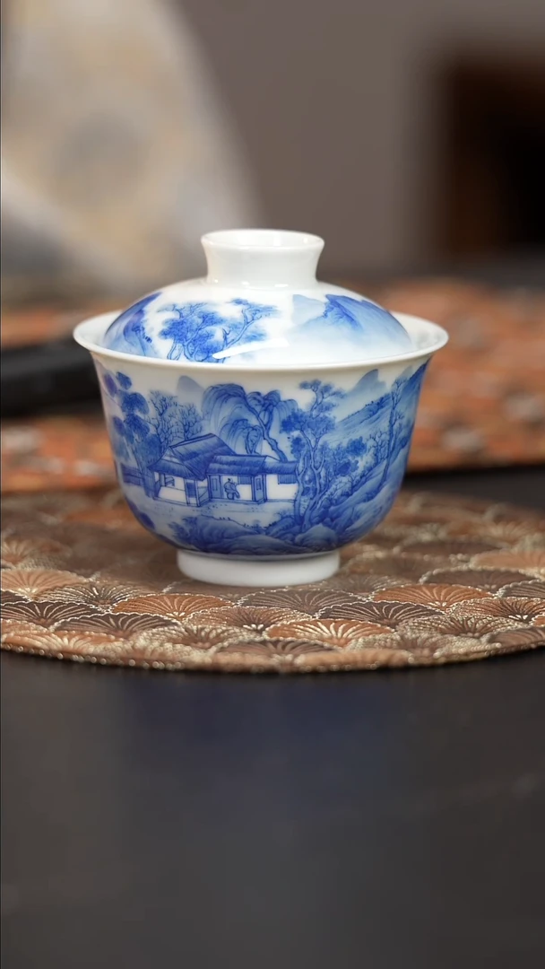 【闪购商品】杯看山柴窑青花山水